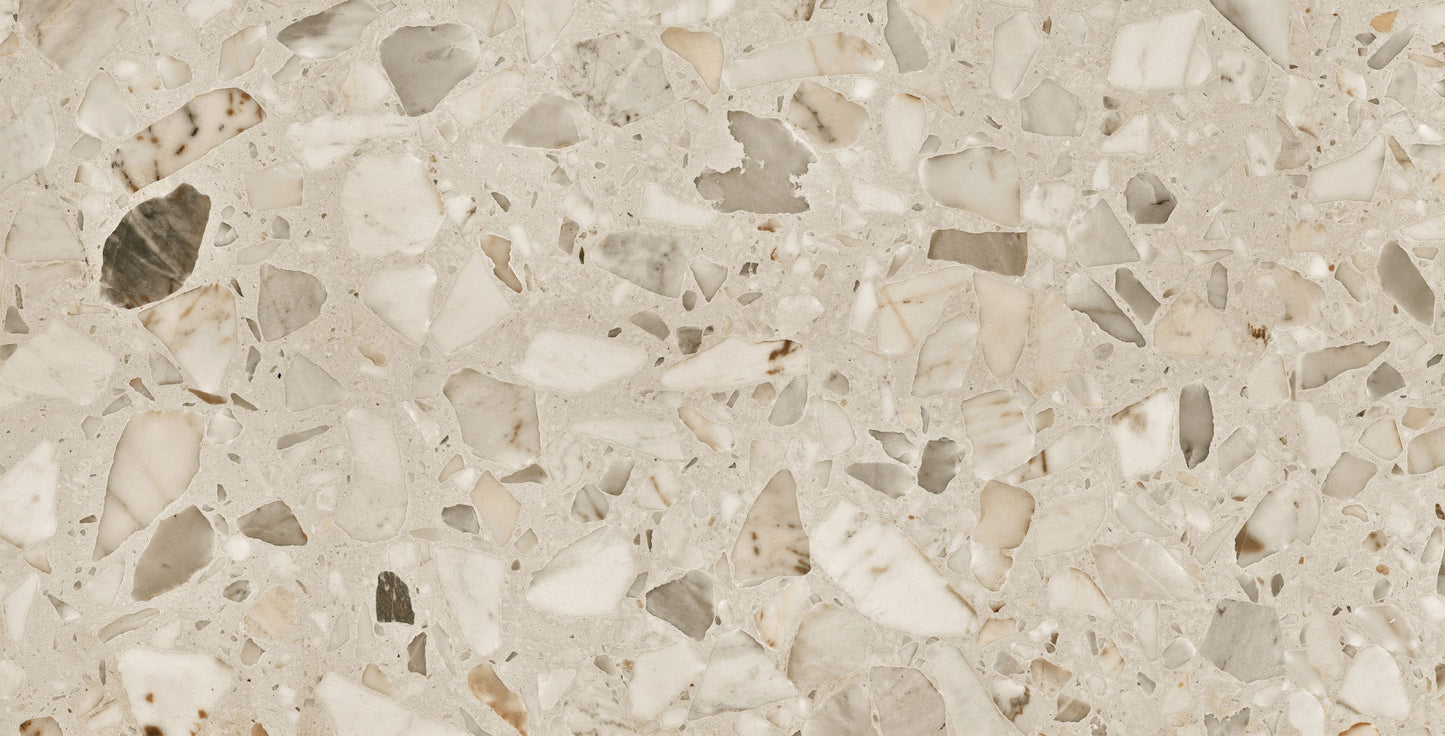 Beige matinės grindų plytelės su dekoratyviu blizgesio paviršiumi.