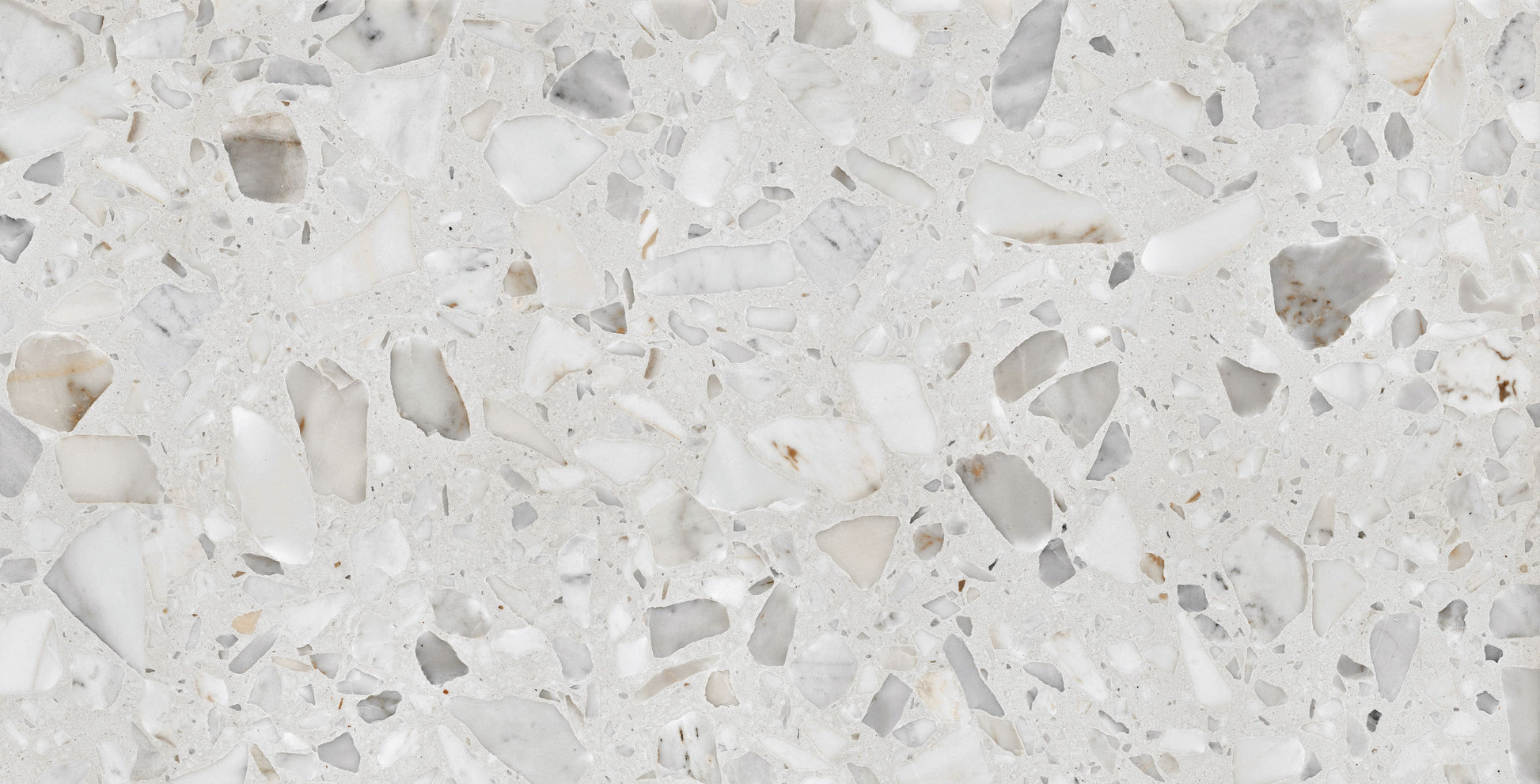 Dekoratyvinės šviesios matinės plytelės su tekstūriniu blizgesiu.