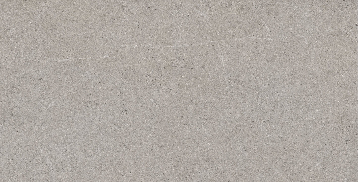 Pilkos akmens masės plytelės atsparios temperatūrų pokyčiams.