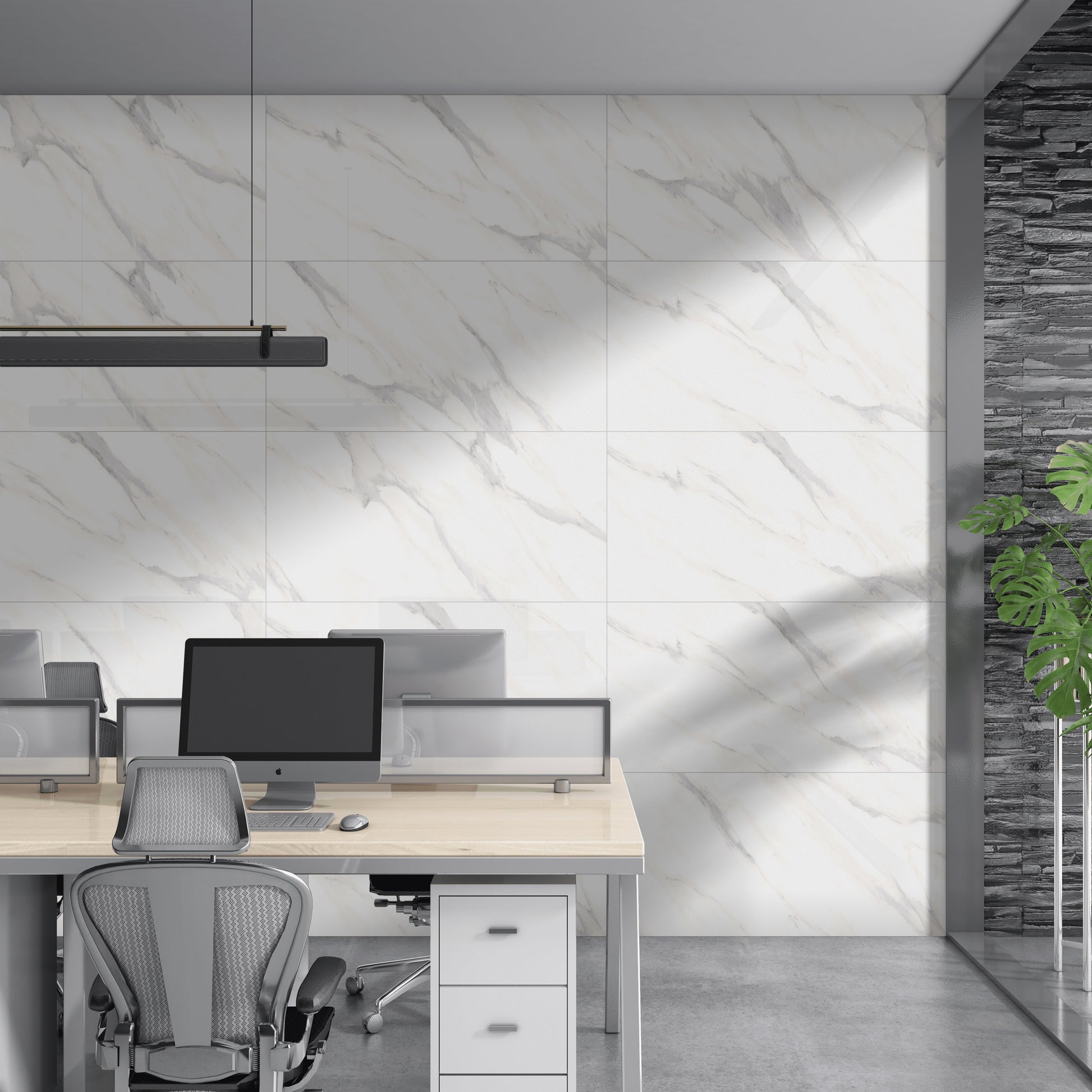 Poliruota akmens masės plytelė, atsparios šalčiui, tinka naudoti tiek vidaus interjerui, tiek lauko salygoms.