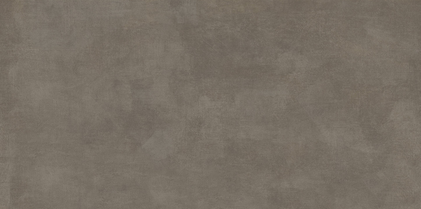 Neslidžios matinės plytelės, atsparios temperatūrų pokyčiams, rudai pilkos spalvos.